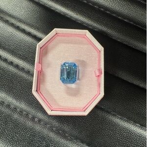 Swarovski Lucent cocktail ring Octagon cut, Blue
